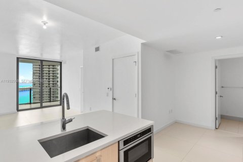 Снять в аренду кондоминиум в Майами, Флорида 1 спальня, 61.5м2, № 1990583 - фото 6