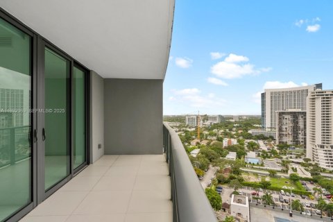Снять в аренду кондоминиум в Майами, Флорида 1 спальня, 61.5м2, № 1990583 - фото 8