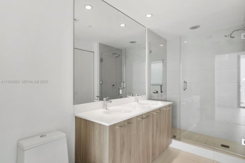 Снять в аренду кондоминиум в Майами, Флорида 1 спальня, 61.5м2, № 1990583 - фото 13