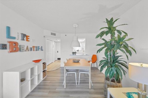 Copropriété à vendre à Sarasota, Floride: 1 chambre, 75.53 m2 № 1723179 - photo 11