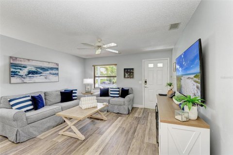 Condominio en venta en Holmes Beach, Florida, 2 dormitorios, 94.95 m2 № 1841957 - foto 16