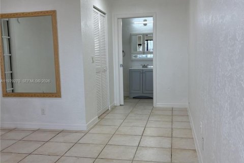 Villa ou maison à louer à Boynton Beach, Floride: 1 chambre, 74.41 m2 № 2046012 - photo 21