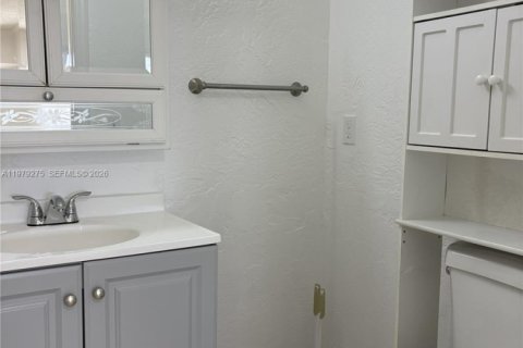 Villa ou maison à louer à Boynton Beach, Floride: 1 chambre, 74.41 m2 № 2046012 - photo 18