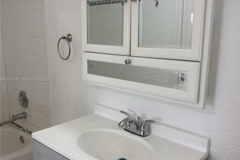 Villa ou maison à louer à Boynton Beach, Floride: 1 chambre, 74.41 m2 № 2046012 - photo 19