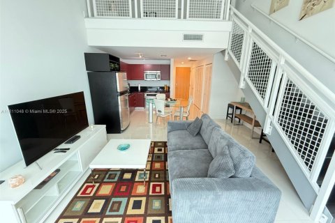 Condominio en venta en Miami, Florida, 1 dormitorio, 90.86 m2 № 1756315 - foto 3