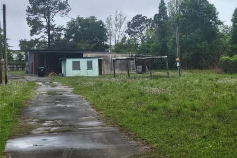 Commercial property in Apopka, Florida 249.81 sq.m. № 2215620