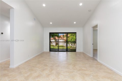 Copropriété à louer à Coral Springs, Floride: 2 chambres, 102.75 m2 № 2436292 - photo 10
