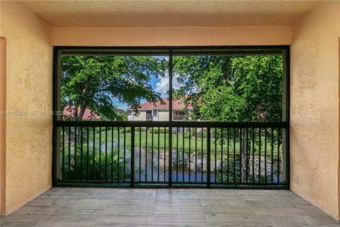 Copropriété à louer à Coral Springs, Floride: 2 chambres, 102.75 m2 № 2436292 - photo 17