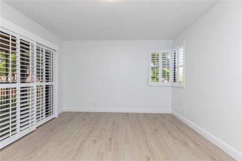 Copropriété à louer à Coral Springs, Floride: 2 chambres, 102.75 m2 № 2436292 - photo 18