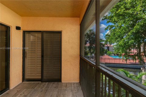 Copropriété à louer à Coral Springs, Floride: 2 chambres, 102.75 m2 № 2436292 - photo 16