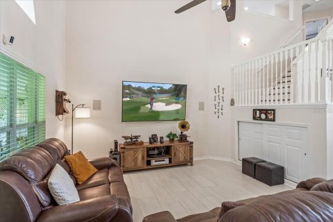 House in Orlando, Florida 4 bedrooms, 237.18 sq.m. № 1780422 - photo 18