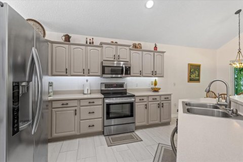 House in Orlando, Florida 4 bedrooms, 237.18 sq.m. № 1780422 - photo 23