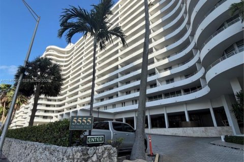 Apartment in Miami Beach, Florida 1 bedroom, 84.73 sq.m. № 1998339 - photo 2