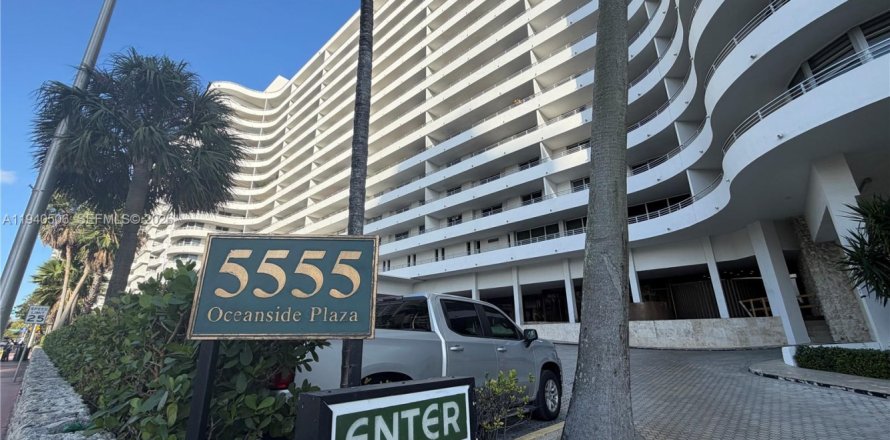 Apartment in Miami Beach, Florida 1 bedroom, 84.73 sq.m. № 1998339