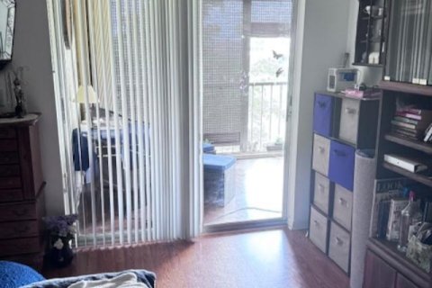 Condo in Margate, Florida, 2 bedrooms  № 2245284 - photo 9