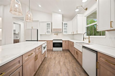 House in Dunnellon, Florida 4 bedrooms, 192.59 sq.m. № 2318786 - photo 20