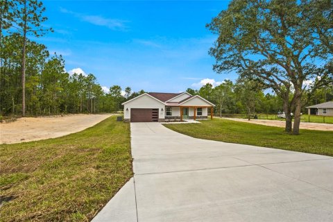 House in Dunnellon, Florida 4 bedrooms, 192.59 sq.m. № 2318786 - photo 2