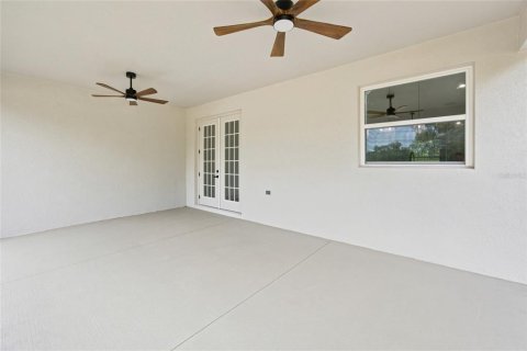 House in Dunnellon, Florida 4 bedrooms, 192.59 sq.m. № 2318786 - photo 8