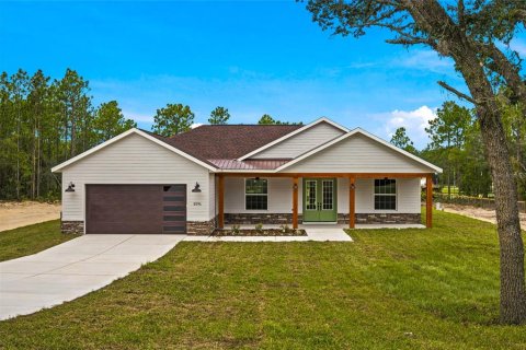 Villa ou maison à Dunnellon, Floride 4 chambres, 192.59 m2 № 2318786