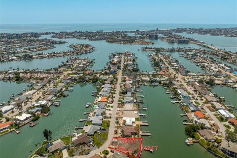 Terreno en venta en Saint Petersburg, Florida № 1679602 - foto 4