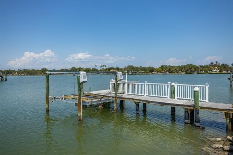 Terreno en venta en Saint Petersburg, Florida № 1679602 - foto 10