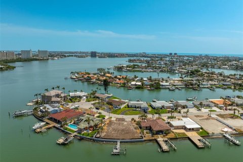 Terreno en venta en Saint Petersburg, Florida № 1679602 - foto 18