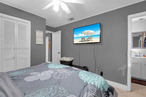 Casa en venta en Marathon, Florida, 2 dormitorios, 87.79 m2 № 2055969 - foto 17