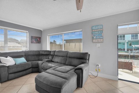 Casa en venta en Marathon, Florida, 2 dormitorios, 87.79 m2 № 2055969 - foto 13