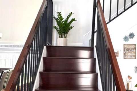 Купить виллу или дом в Майами, Флорида 4 спальни, 205.69м2, № 1997439 - фото 28