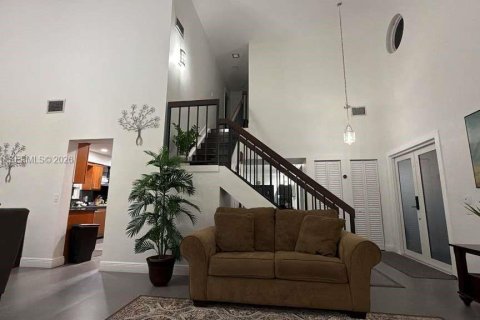 Купить виллу или дом в Майами, Флорида 4 спальни, 205.69м2, № 1997439 - фото 13