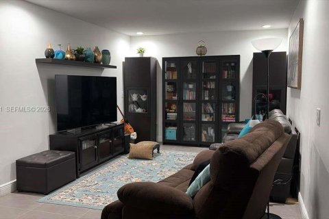 Купить виллу или дом в Майами, Флорида 4 спальни, 205.69м2, № 1997439 - фото 22