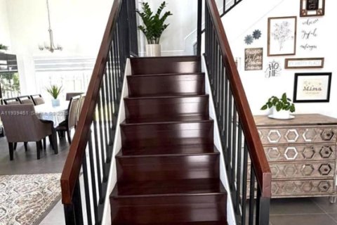 Купить виллу или дом в Майами, Флорида 4 спальни, 205.69м2, № 1997439 - фото 27