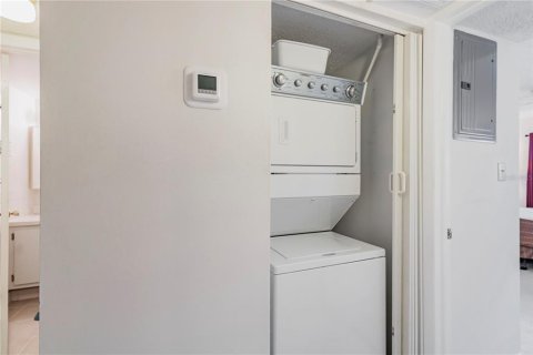 Condo in Clearwater, Florida, 2 bedrooms  № 2378019 - photo 10