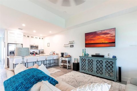 Immobilier commercial à vendre à Punta Gorda, Floride: 6 chambres, 250.65 m2 № 1512061 - photo 26