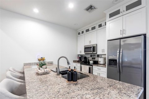 Immobilier commercial à vendre à Punta Gorda, Floride: 6 chambres, 250.65 m2 № 1512061 - photo 9