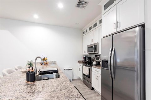 Immobilier commercial à vendre à Punta Gorda, Floride: 6 chambres, 250.65 m2 № 1512061 - photo 8