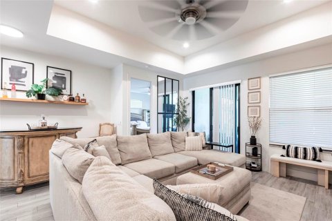 Immobilier commercial à vendre à Punta Gorda, Floride: 6 chambres, 250.65 m2 № 1512061 - photo 3