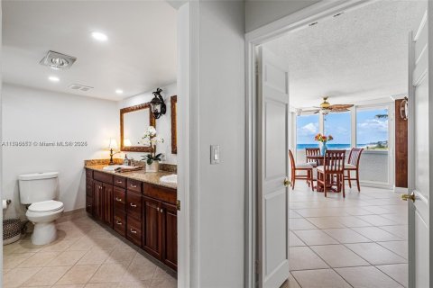 Condominio en alquiler en Boca Raton, Florida, 3 dormitorios, 186.36 m2 № 1957835 - foto 8