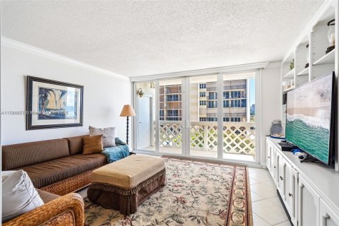 Condominio en alquiler en Boca Raton, Florida, 3 dormitorios, 186.36 m2 № 1957835 - foto 17