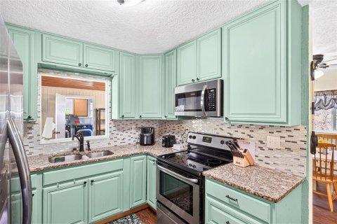 Villa ou maison à vendre à Winter Haven, Floride: 3 chambres, 140 m2 № 2167358 - photo 9