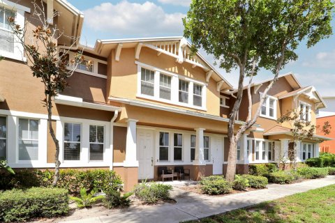 Townhouse in West Palm Beach, Florida 2 bedrooms, 120.77 sq.m. № 2302049