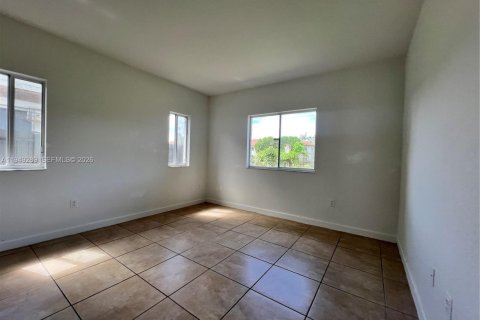 House in Homestead, Florida 3 bedrooms, 128.76 sq.m. № 2052916 - photo 13