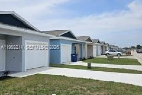 Casa en alquiler en Sebring, Florida, 3 dormitorios, 123.56 m2 № 2058113 - foto 28