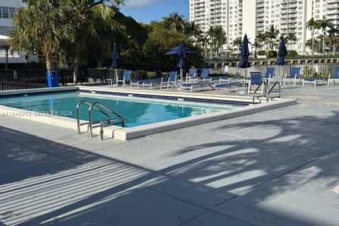 Condominio en alquiler en Aventura, Florida, 2 dormitorios, 114.46 m2 № 2004143 - foto 22