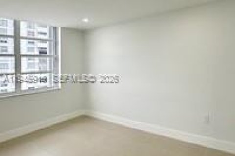 Condominio en alquiler en Aventura, Florida, 2 dormitorios, 114.46 m2 № 2004143 - foto 8