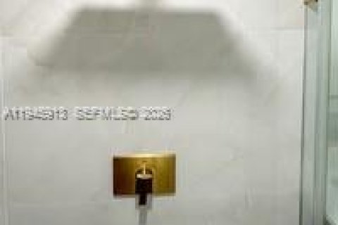 Condominio en alquiler en Aventura, Florida, 2 dormitorios, 114.46 m2 № 2004143 - foto 16