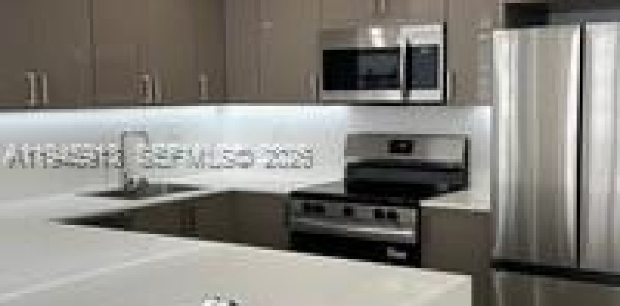 Condominio en Aventura, Florida, 2 dormitorios  № 2004143