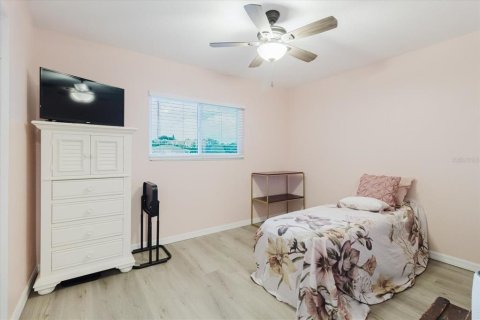 Condominio en venta en Tarpon Springs, Florida, 2 dormitorios, 85.19 m2 № 1899359 - foto 20