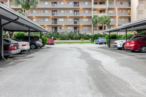 Condominio en venta en Tarpon Springs, Florida, 2 dormitorios, 85.19 m2 № 1899359 - foto 25