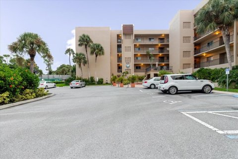 Condominio en venta en Tarpon Springs, Florida, 2 dormitorios, 85.19 m2 № 1899359 - foto 24
